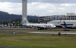 frontier-a320-pdx061004-2.jpg (46069 bytes)