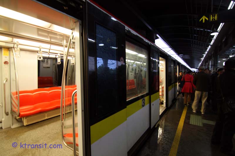 Shanghai Metro > Shanghai South Railway Station