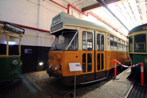 Tram 1041